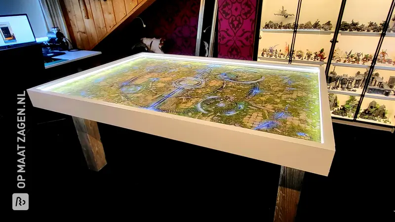 Unique Gaming Table with LED Lighting, by Ben