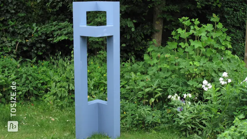 Geometric abstract sculpture of MDF, by Carl