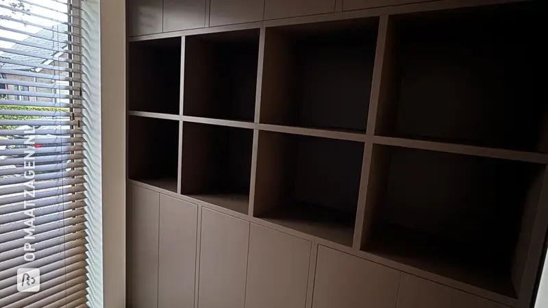 Stijlvolle Boekenkast voor de Werkkamer, door Marlou