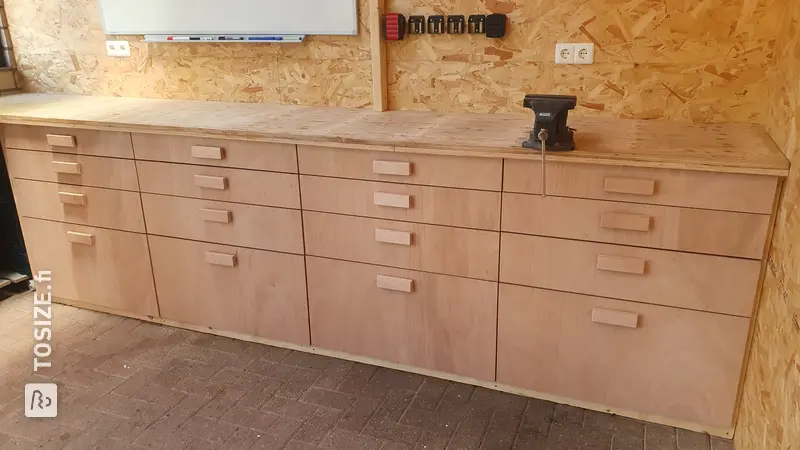 Homemade Workbench with Drawers for the Garage, by Marco