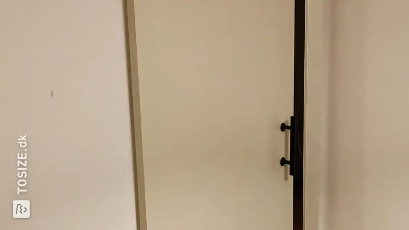 Stylish Sliding Door for the Bedroom, by Shifan