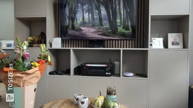 Elegante mueble para TV y juegos para un nuevo interior, por Carlo