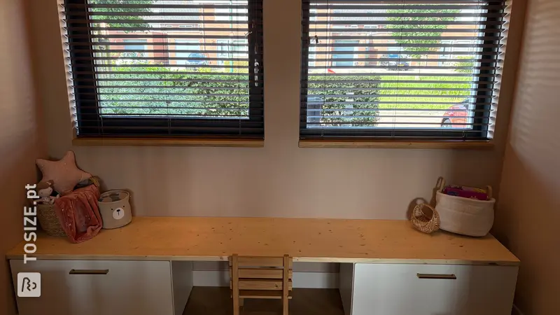 Create an Inspiring Play Corner with a Pinewood Children's Desk, by Arjan