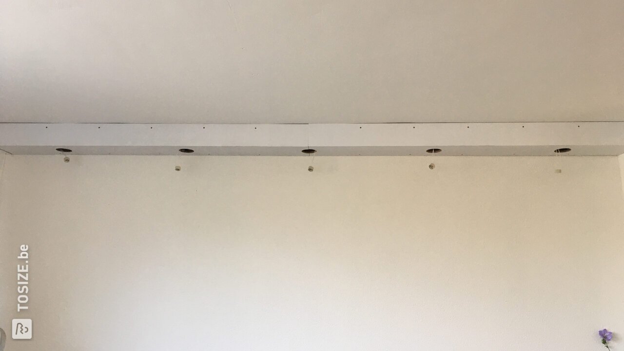 Koof met LED-spots, door Leon