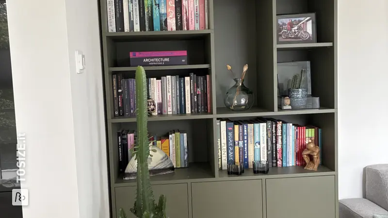 Elegante libreria e mobile porta TV per il soggiorno, di Vesna