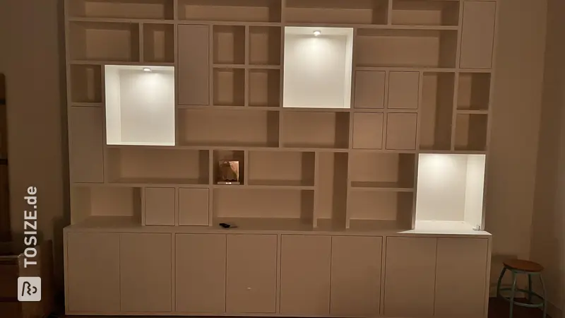 Großer Wohnzimmerschrank in zwei Teilen, von Maaike