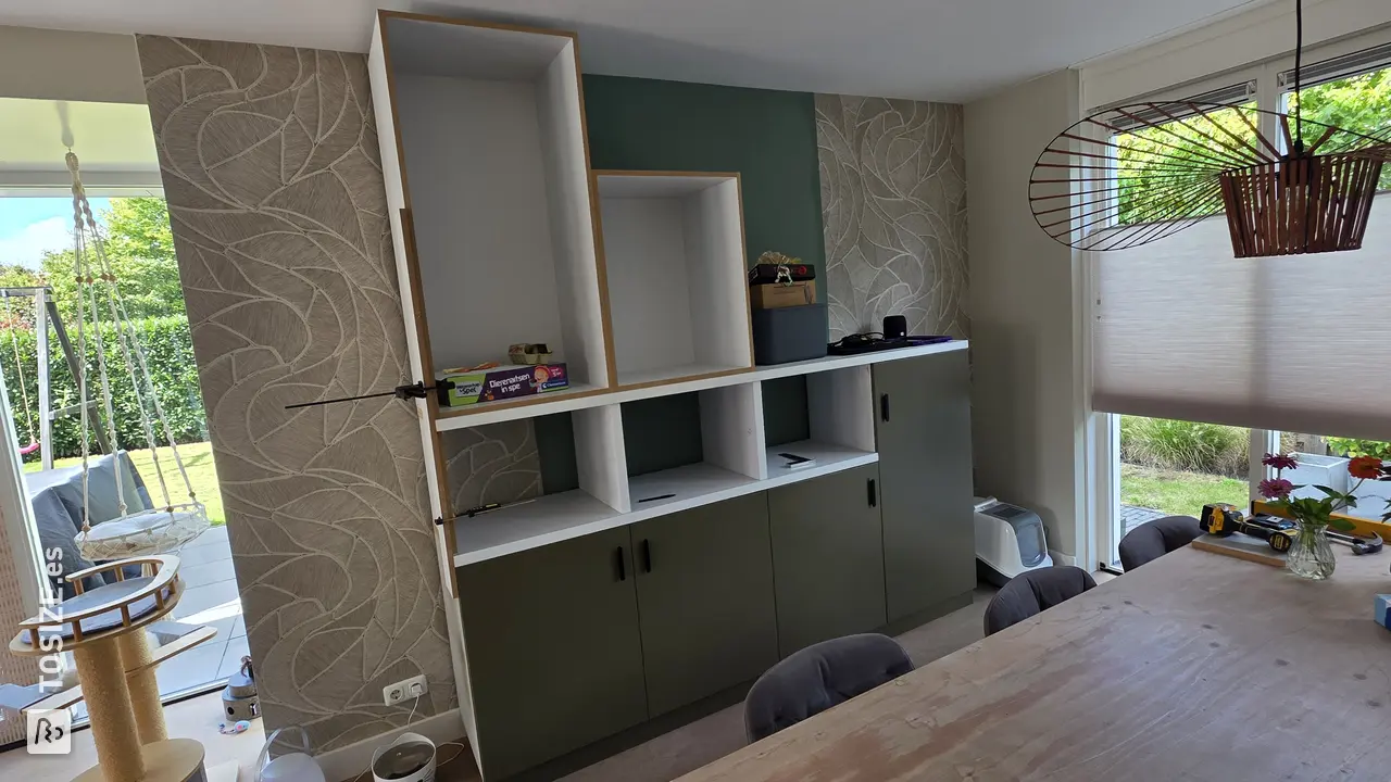 ExUQpWOO.jpg