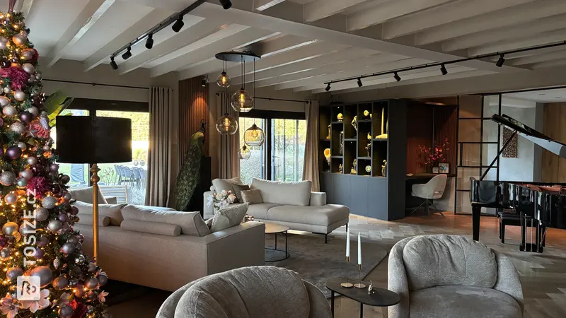 Stylish desk with shelving unit and niche in signal black, by Wilco