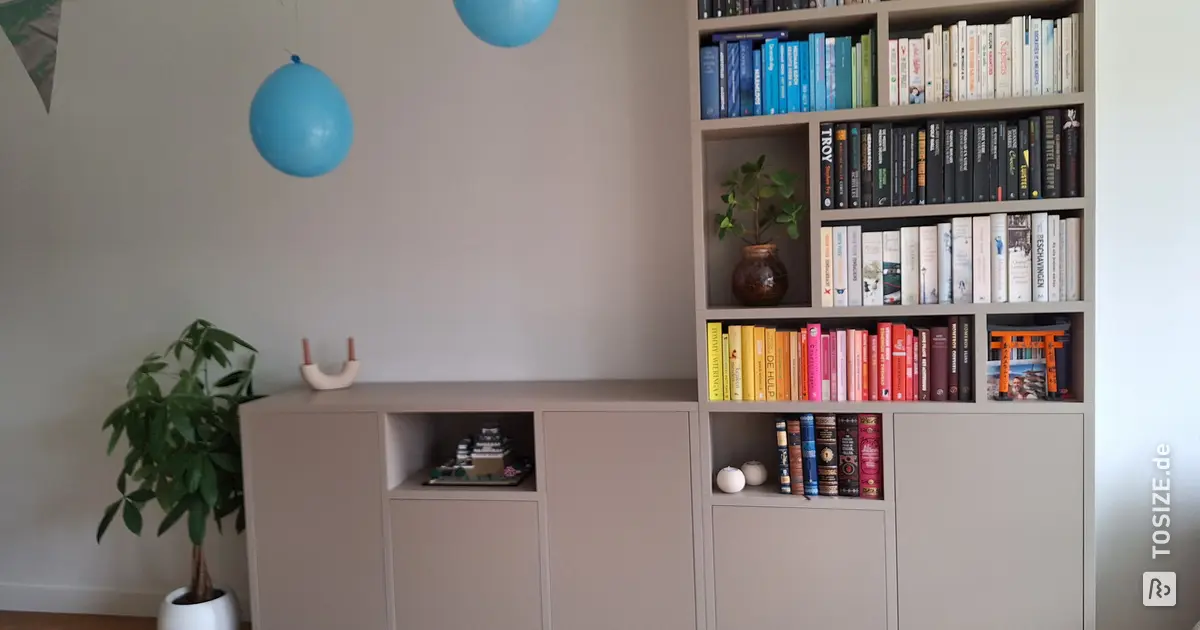 Selbstgebautes Bücherregal und Kommode von Maaike | TOSIZE.de