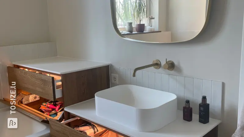 Meubles de salle de bain en chêne massif à monter soi-même, par Oscar