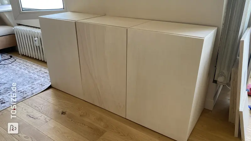Ein genialer Aufbewahrungshocker für das Wohnzimmer von Carmel