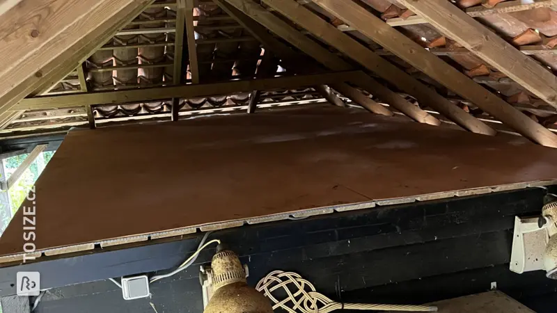 Waterproof Garden House with Loft Space, by Elle
