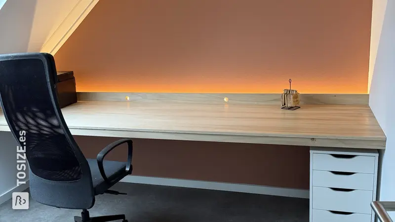 Cómo crear un elegante escritorio flotante, por Jurian
