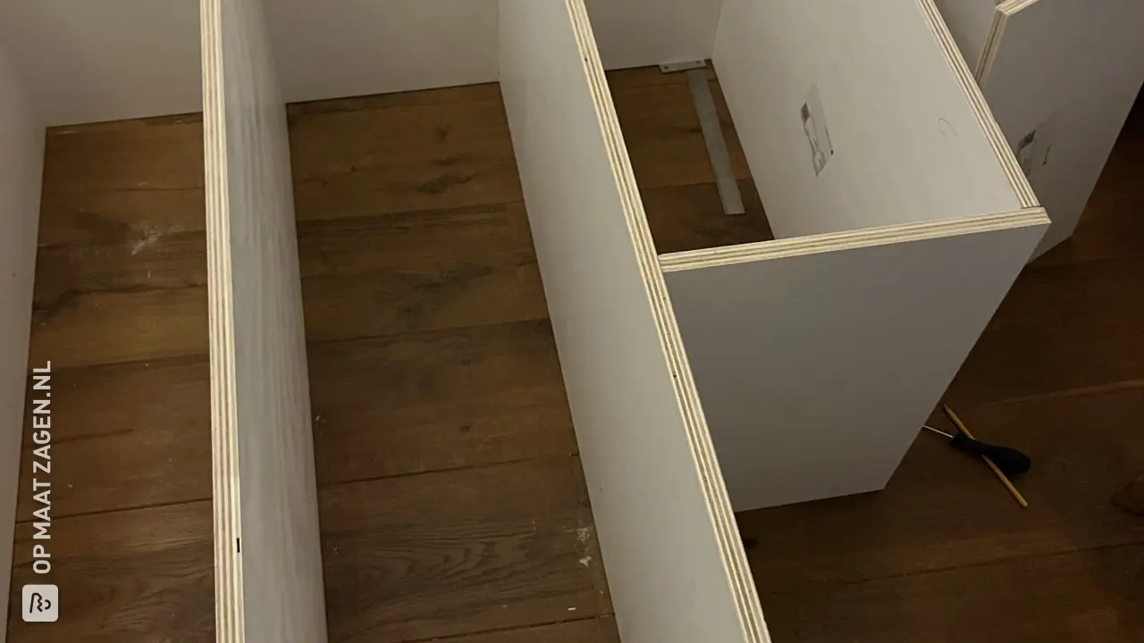 6B6EsAmD.jpeg