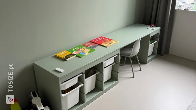 Green Children's Room Desktop Make Yourself, by Steven