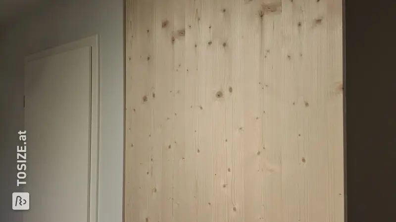 Stylish wooden sliding door for your wardrobe, by Valérie