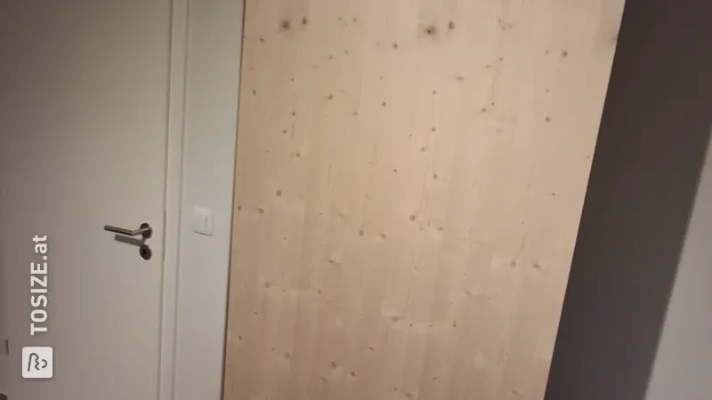 Stylish wooden sliding door for your wardrobe, by Valérie