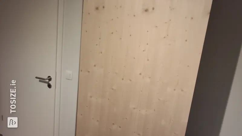 Stylish wooden sliding door for your wardrobe, by Valérie