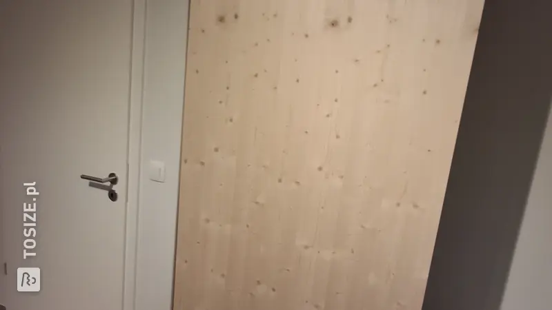 Stylish wooden sliding door for your wardrobe, by Valérie