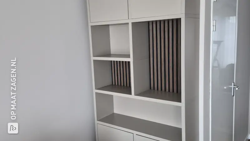 Simple DIY Bookcase, by Stan