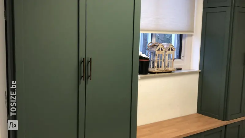 Bijkeuken Transformatie met Verstopte Meterkast, door Gerrie