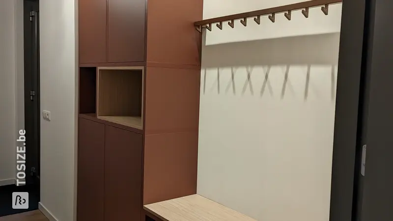 Zelfgemaakte Halkast en Schoenenkast in Kallax Stijl, door Peter