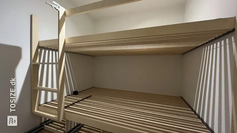 Double Bunk Bed made of Birch Plywood, by Max