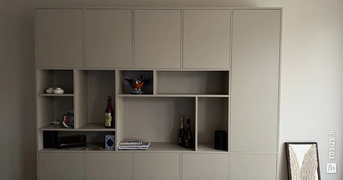 Meuble de salon à faire soi-même offrant de nombreux espaces de ...