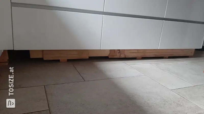 Custom-made kitchen plinth made of moisture-resistant MDF, by John
