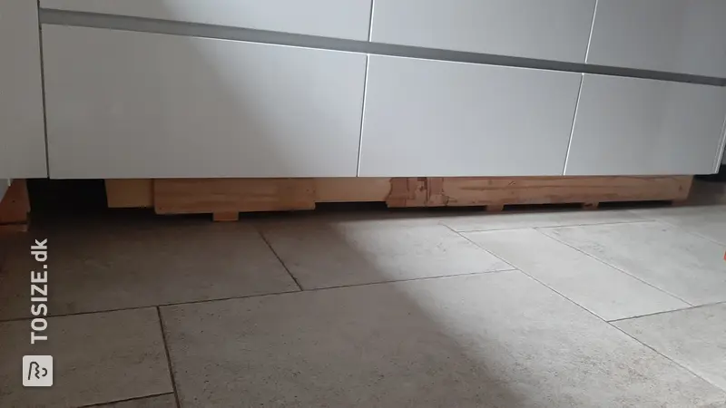 Custom-made kitchen plinth made of moisture-resistant MDF, by John