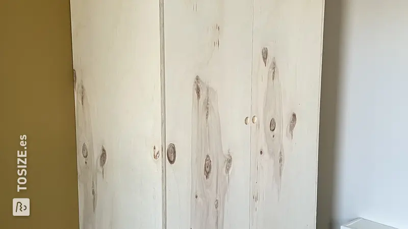 Paredes laterales y traseras hechas a medida para armarios de IKEA, por Alex