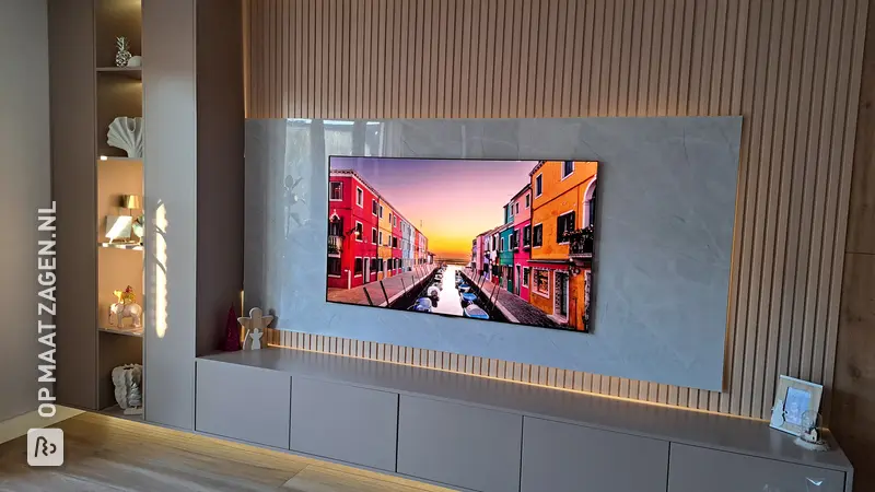 Making a modern Cinewall and TV cabinet, by Arne