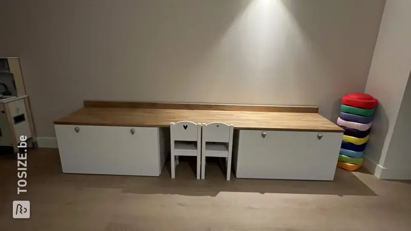 Children's desk and play corner with IKEA Smastad, by Sofie
