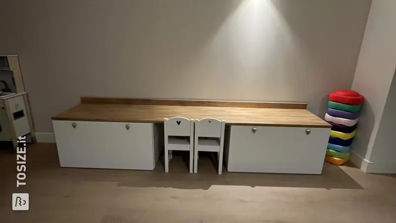 Children's desk and play corner with IKEA Smastad, by Sofie