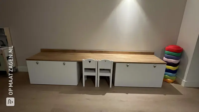 Children's desk and play corner with IKEA Smastad, by Sofie