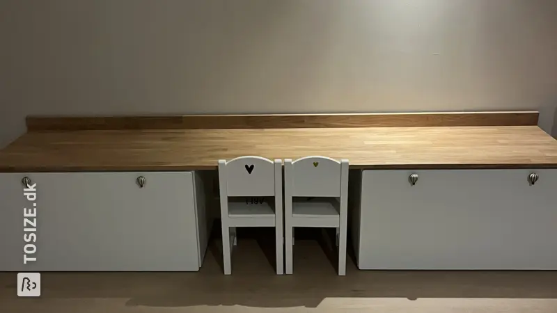 Children's desk and play corner with IKEA Smastad, by Sofie