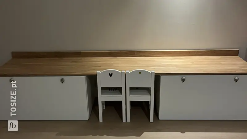 Children's desk and play corner with IKEA Smastad, by Sofie