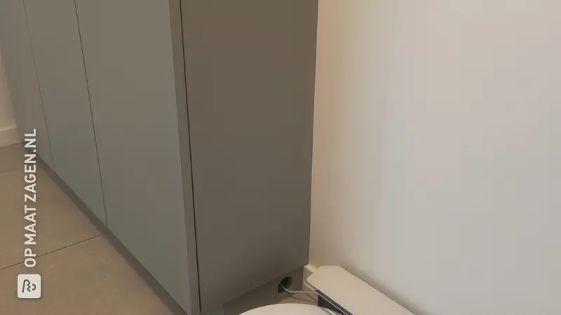 Geïntegreerde Techniekenkast van Gelakt MDF, door Stijn