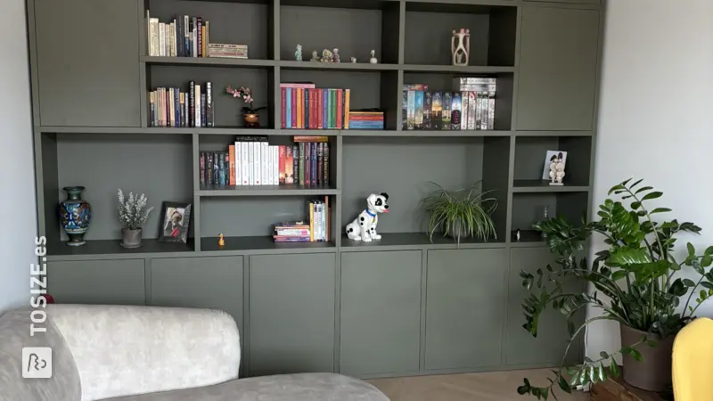 Wall Cabinet for the Living Room, by Yvonne