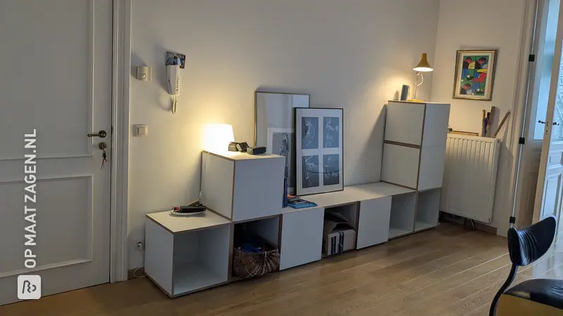 Modulaire kubusvormige dressoir, van Thomas