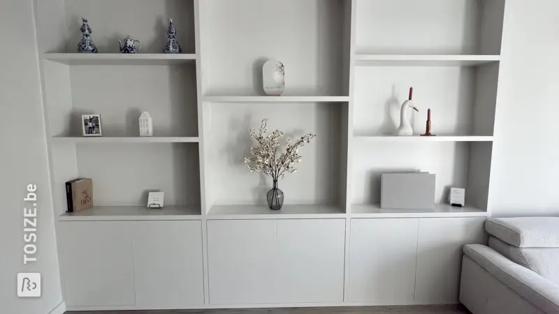 Custom-made built-in wardrobe for the living room, by Arjan