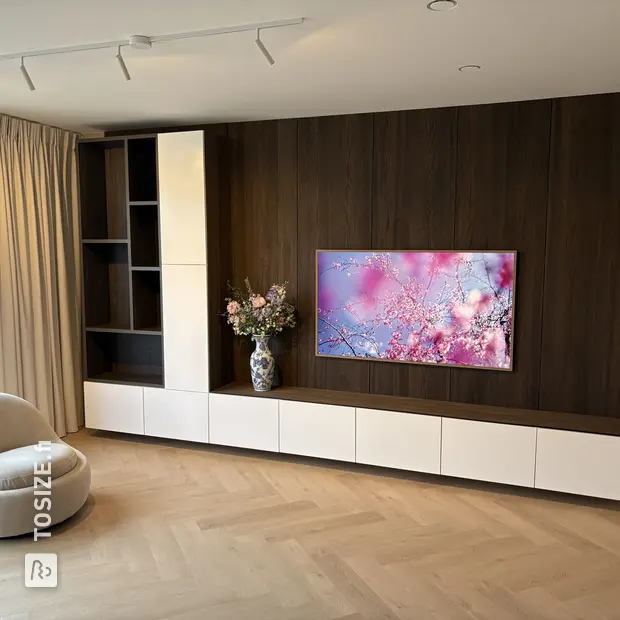 Dark (wood) wall unit with open compartments and doors
