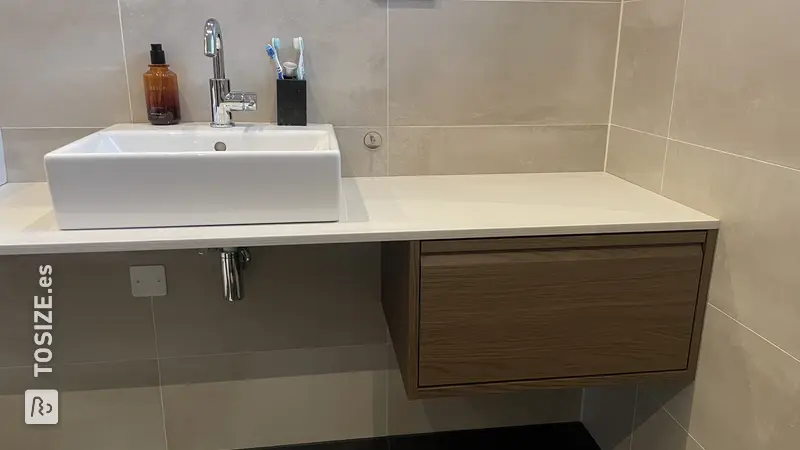 Stylish bathroom cabinet with shelf, by Mark