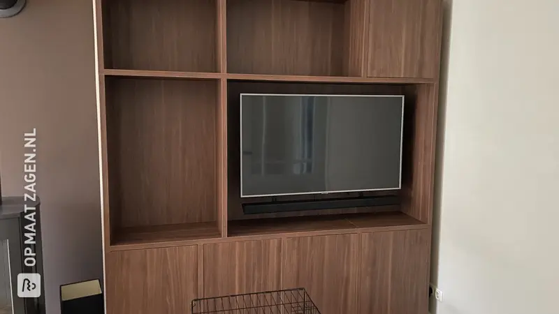 Stijlvol TV-Meubel voor de Woonkamer, door Richard