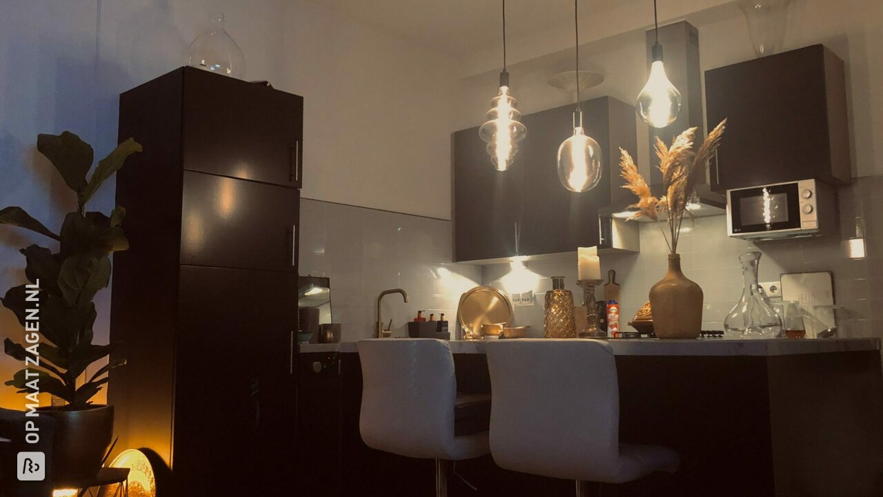 DIY: Keukeneiland van MDF met blad in marmeren look, door Lucien