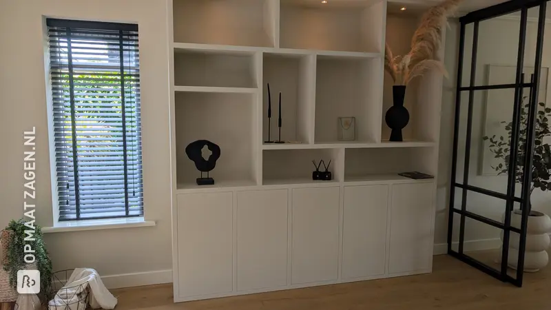 Naadloze Vakkenkast in Sandy Beach-kleur, door Bram