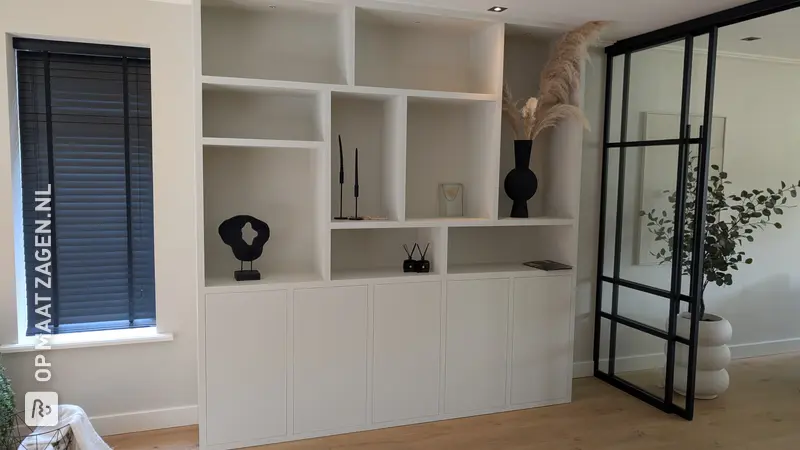 Naadloze Vakkenkast in Sandy Beach-kleur, door Bram