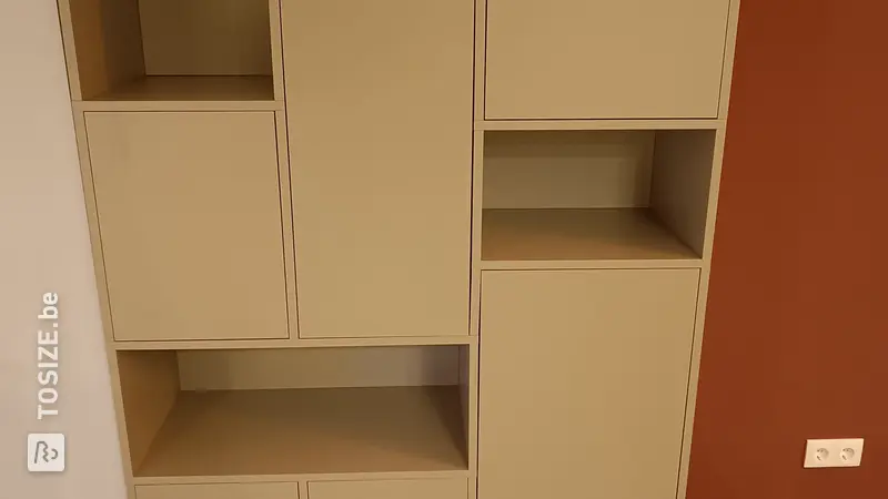 Stijlvolle Woonkamerkast, door Tom