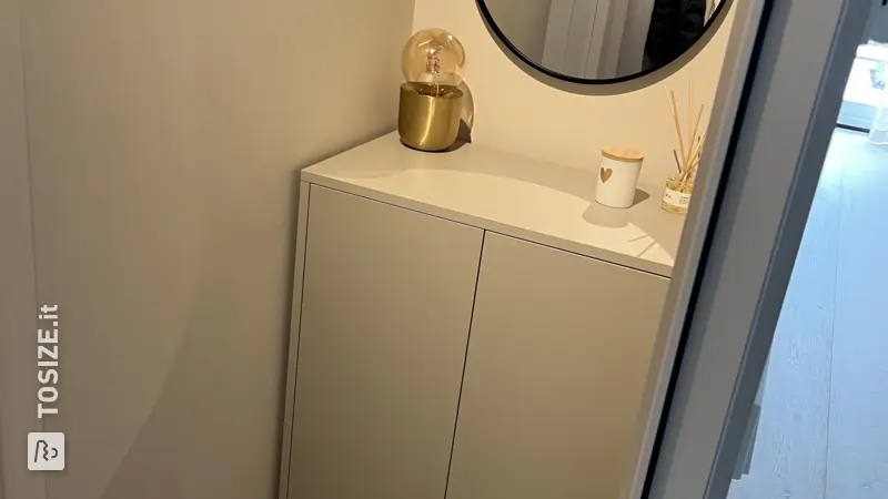 Elegant Grey Shoe Cabinet in the Hallway, by Carolien