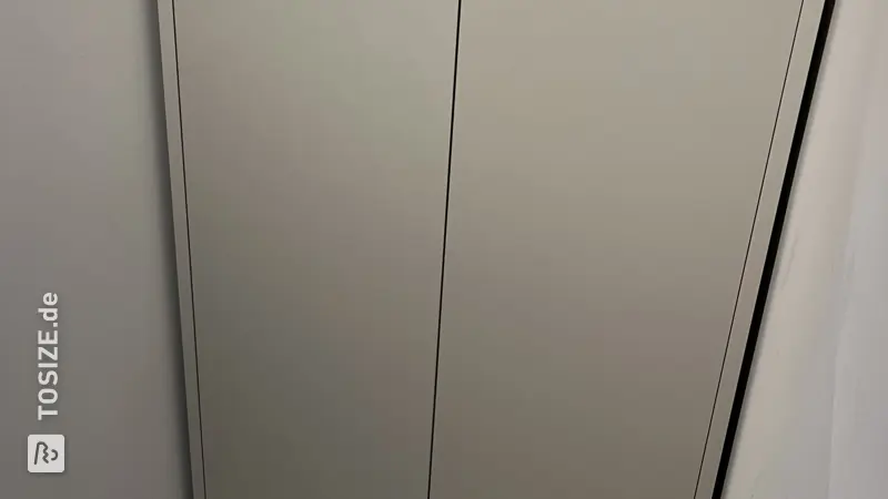 Elegant Grey Shoe Cabinet in the Hallway, by Carolien